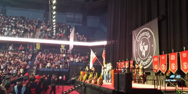 [College graduation]